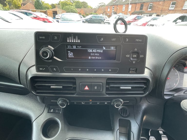 2021 Vauxhall Combo 2300 1.5 Turbo D 100ps H1 Dynamic Van PANEL VAN Diesel Manual