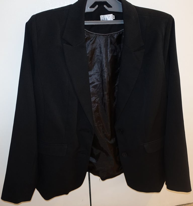 image for Ladies' smart jacket, black, brand 'Isolde'. Label size 44. 
