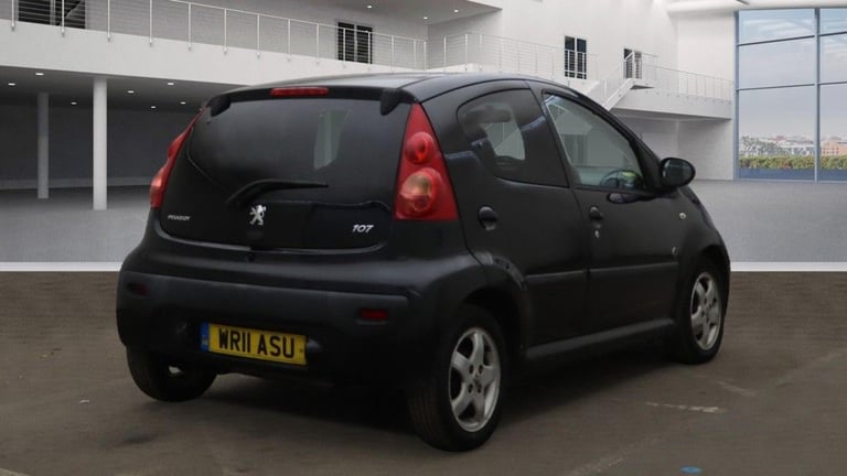 Peugeot, 107, Hatchback, 2011, Manual, 998 (cc), 5 doors