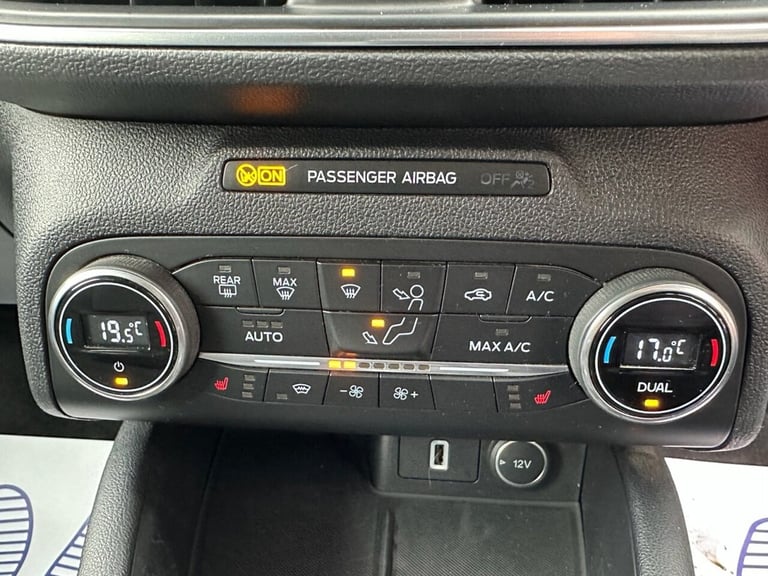 2019 Ford Focus 1.0T ECOBOOST TITANIUM 5dr EURO 6 (s/s) (125 ps) WITH SERVICE HISTORY  Hatchback ...