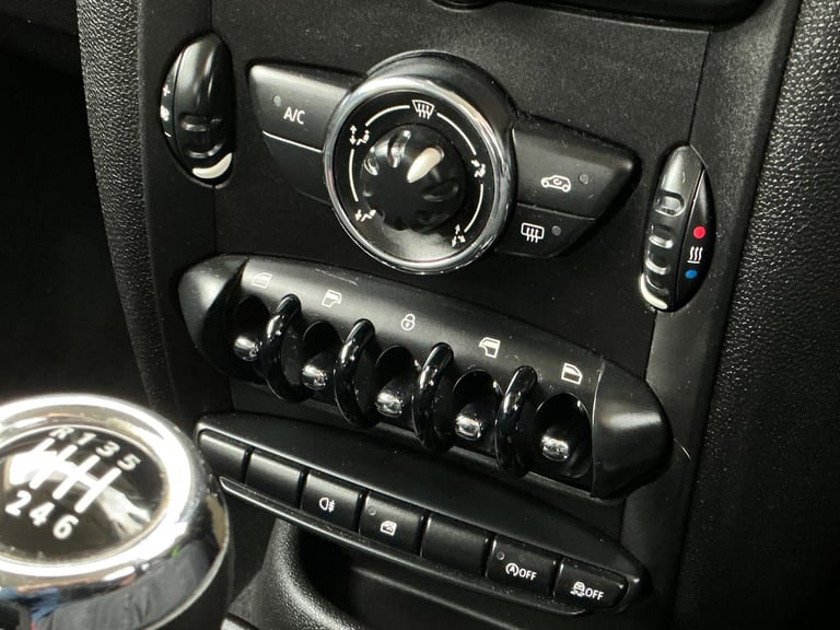 2012 MINI Countryman 1.6 Cooper Euro 5 (s/s) 5dr HATCHBACK Petrol Manual