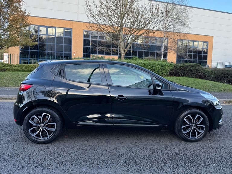 RENAULT CLIO 0.9 TCE 75 PLAY 5 DOOR BLACK EURO 6 2019