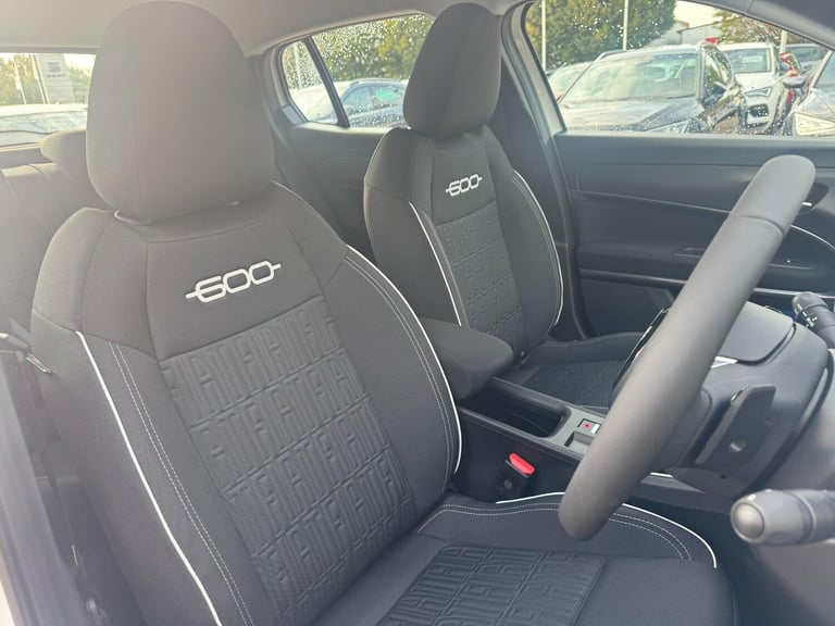 2025 Fiat 600 1.2 Hybrid 48V 5dr eDCT-6 HATCHBACK PETROL Automatic
