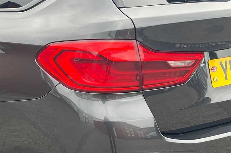 2020 BMW 5 Series 2.0 520d MHT M Sport Touring 5dr Diesel Hybrid Auto Euro 6 (s/s) (190 ps) Estat...