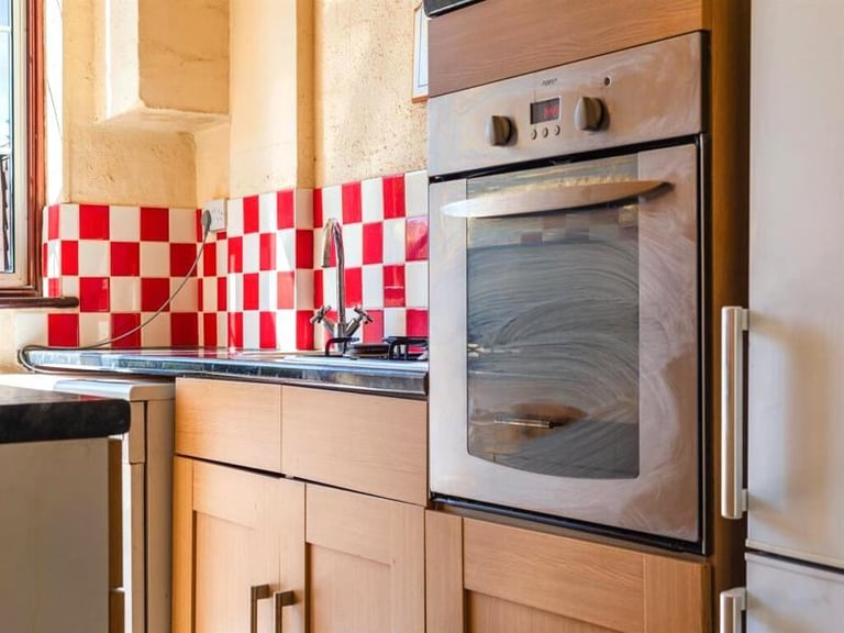🎉MASSIVE ROOM IN LEYTON ! ✅ CONTACT ME ! 