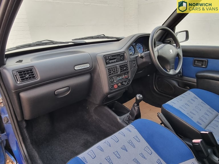 PEUGEOT 106 1.1 Independence Limited Edition 2002