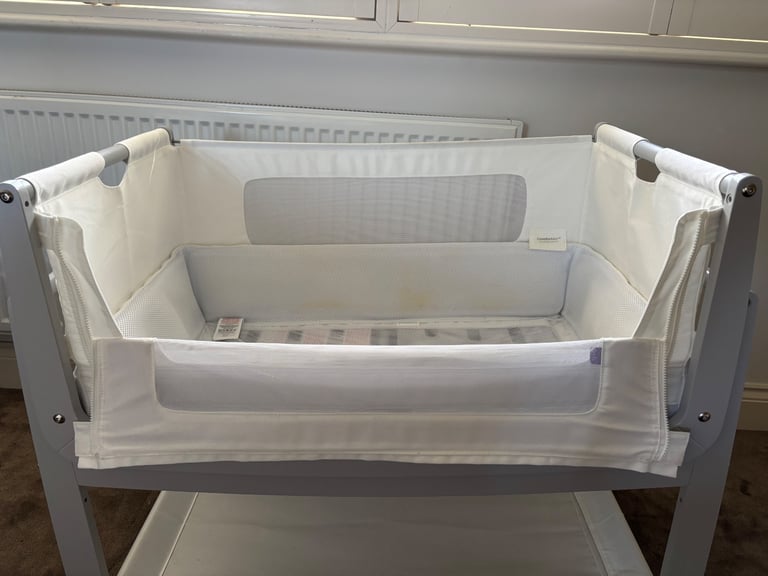 SnuzPod 4 Comfort Air Bedside Crib 0-6 Months