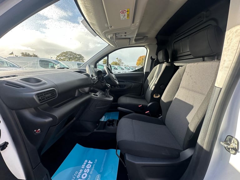 2020 Vauxhall Combo 1.6 Turbo D 2300 Sportive L1 H1 Euro 6 (s/s) 4dr PANEL VAN Diesel Manual