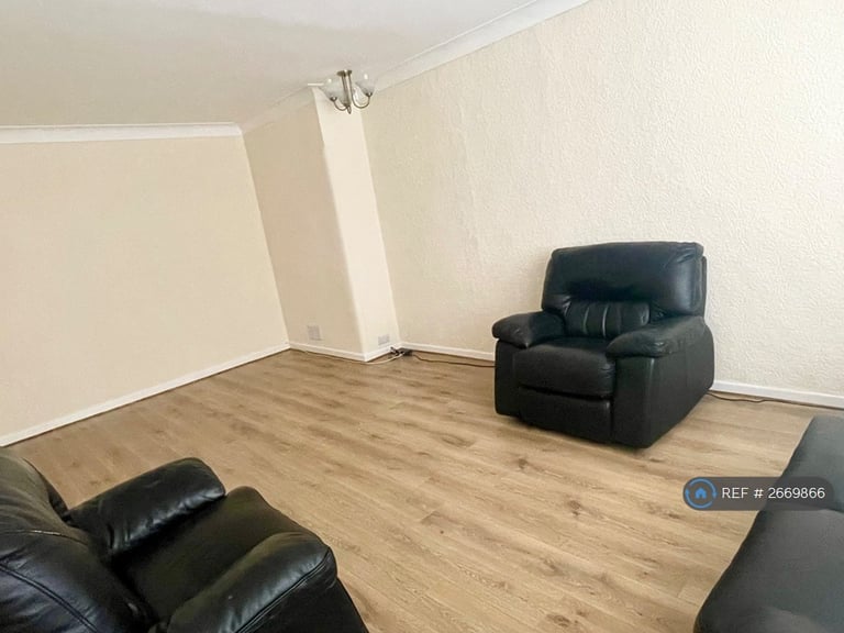 3 bedroom house in Elford Grove, Manchester, M18 (3 bed) (#2669866)