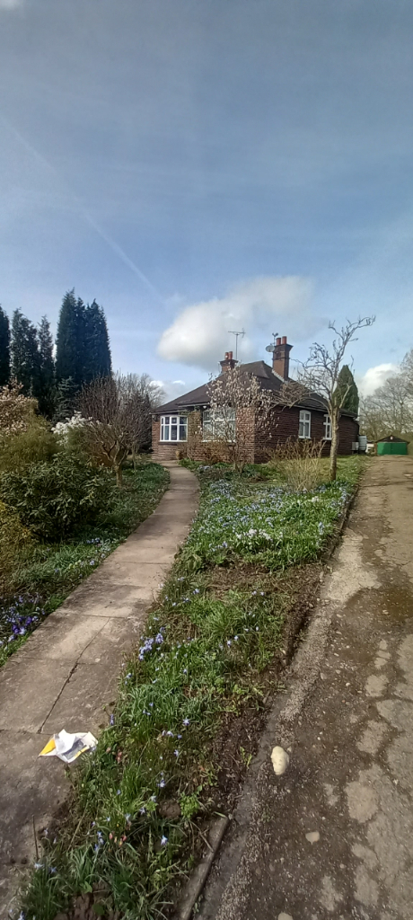 **LET BY**GLENSIDE**DETACHED BUNGALOW**3 BEDROOMS**MADELEY**