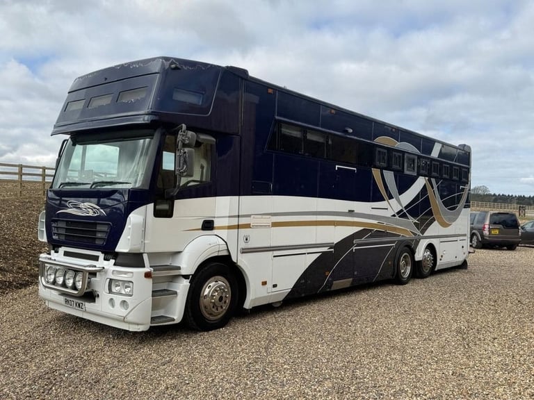2007 Iveco STRALIS 7 HORSE LEHEL HORSEBOX Diesel Automatic