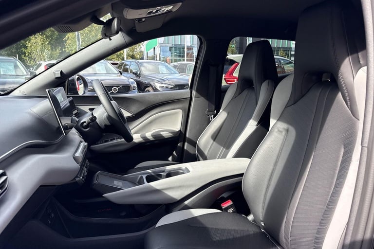 2025 BYD Dolphin 43.2kWh Comfort Hatchback 5dr Electric Auto (154 ps) HATCHBACK Electric Automatic