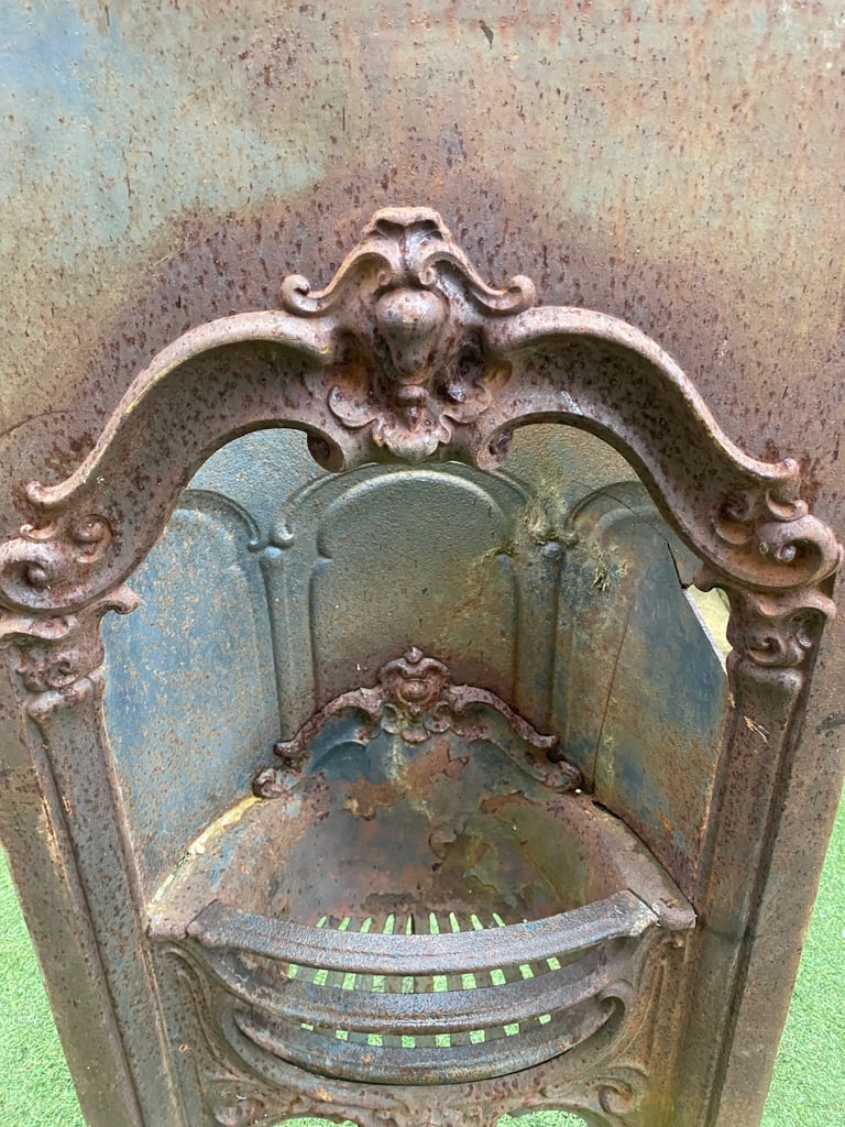 Victorian bedroom fireplace 