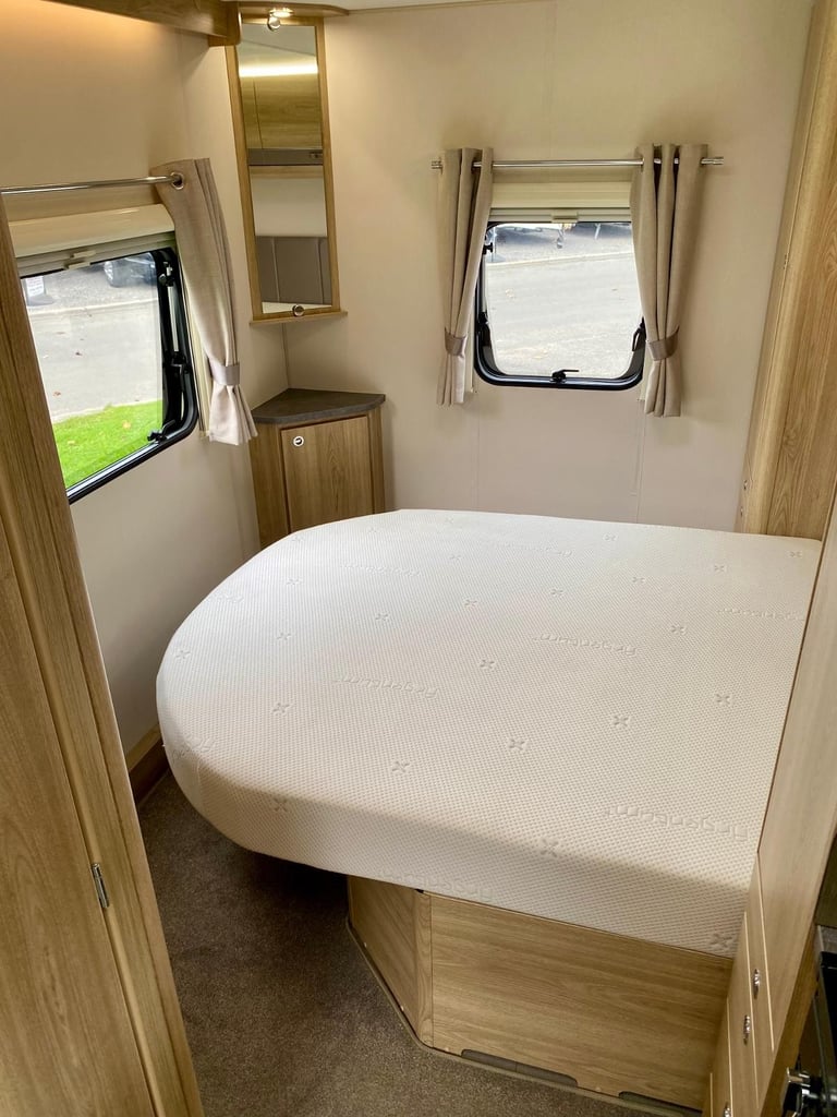 2020 Elddis Avante 454. 2 Berth. Island bed, Touring Caravan