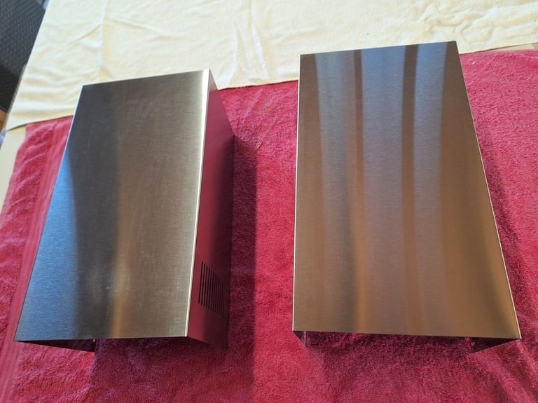 🌟 Stylish 60cm Stainless Steel Extractor Hood – Excellent Condition 🌟 