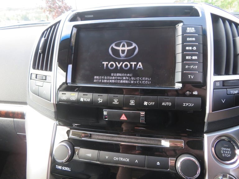 2014 Toyota Landcruiser Amazon ZX 4.6 V8 PETROL 8 SEATS TOP OF THE RANGE 4x4 Petrol Automatic