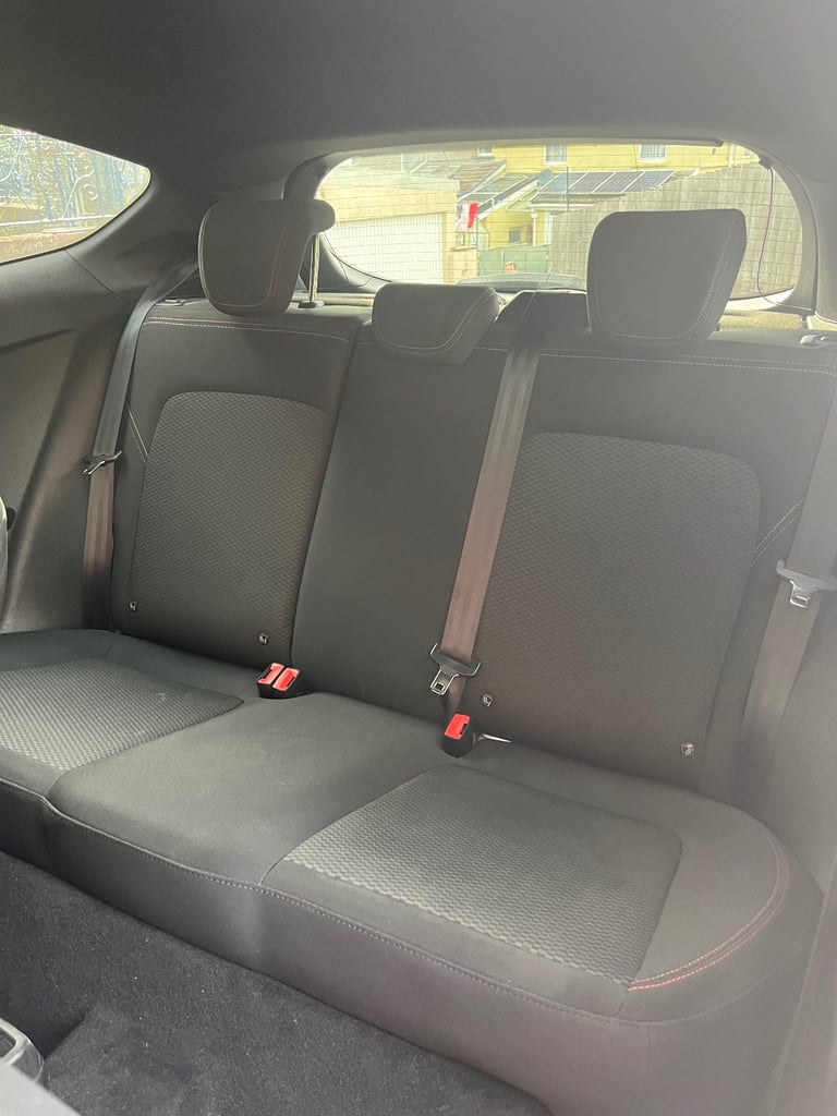 2018 1L Ford Fiesta ST Line - 3 door - White - B&O speaker system 