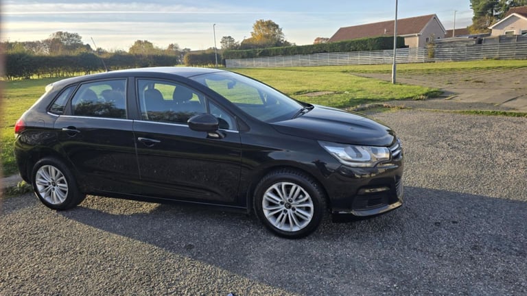 Citroen c4 ulez Compliant full year mot full service history 