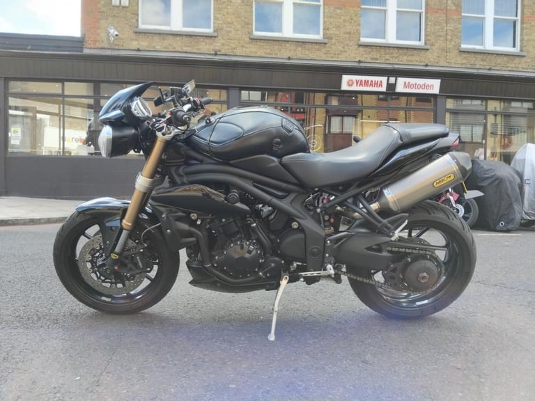 image for TRIUMPH SPEED TRIPLE 1050 2013 BLACK. AMAZING SPEC!