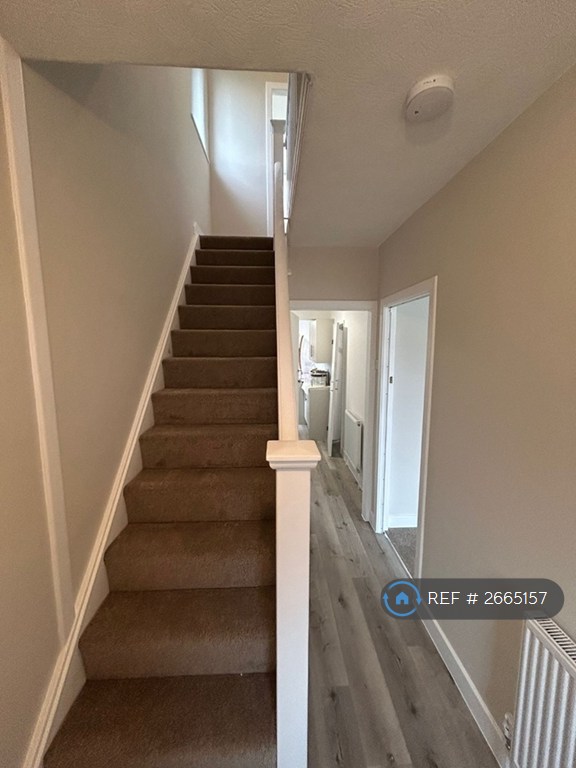3 bedroom house in Stafford Road, Southport, PR8 (3 bed) (#2665157)