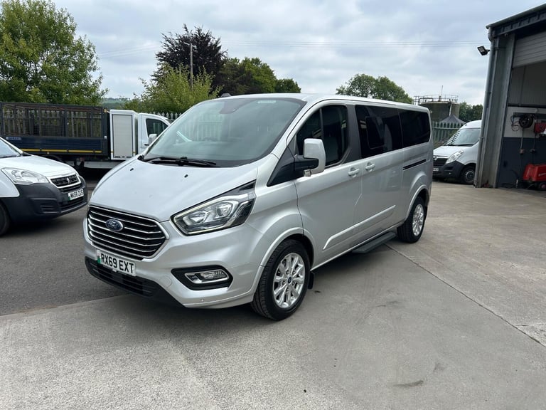 FORD TOURNEO CUSTOM 2.0 320 130BHP L2H1 WHEELCHAIR ACCESS 7 Seater Bus Crew Tita