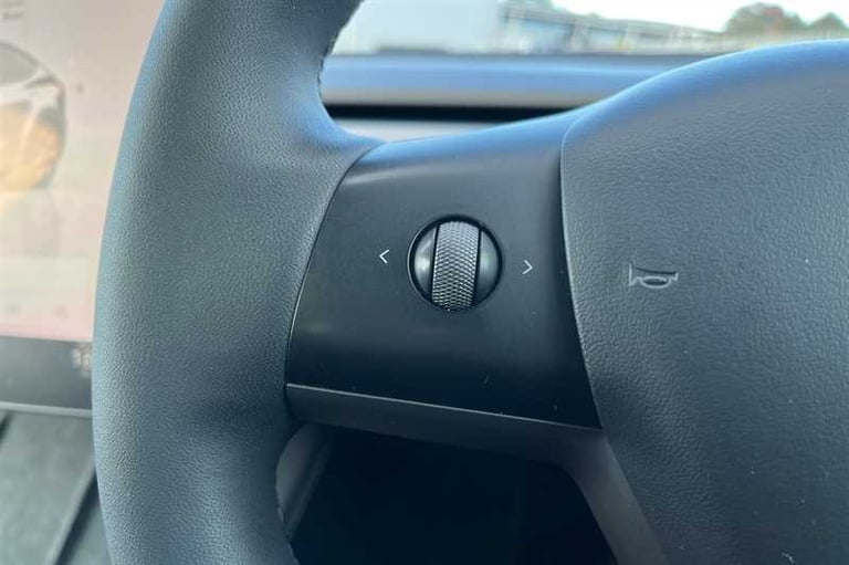 2023 Tesla Model Y (Dual Motor) Long Range SUV 5dr Electric Auto 4WDE (384 bhp) SUV Electric Auto...