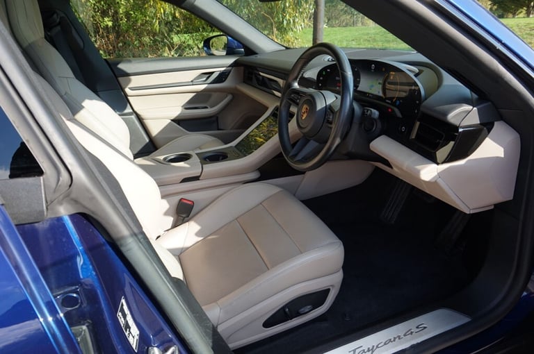 2021 Porsche Taycan 4S ** STUNNING COLOUR COMBINATION ** Saloon Electric Automatic