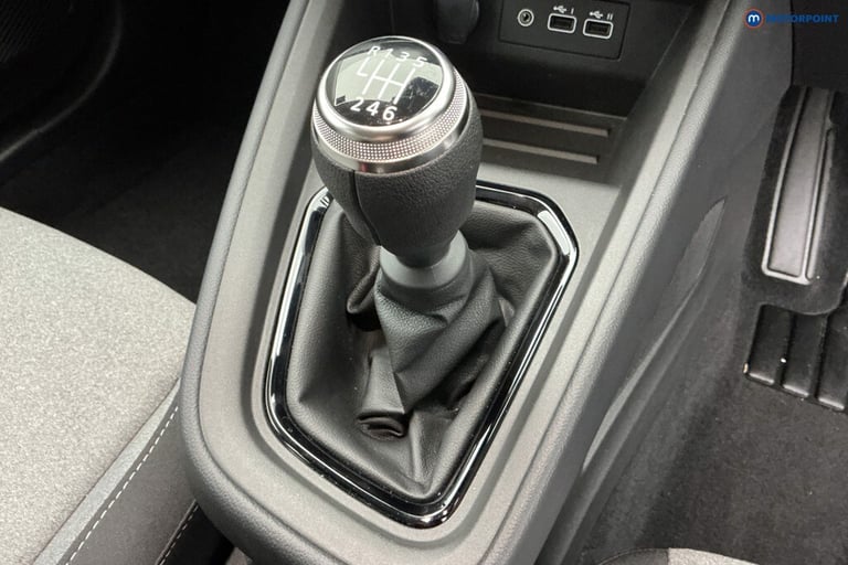 2024 Renault Clio 1.0 TCe 90 Evolution 5dr Hatchback Petrol Manual