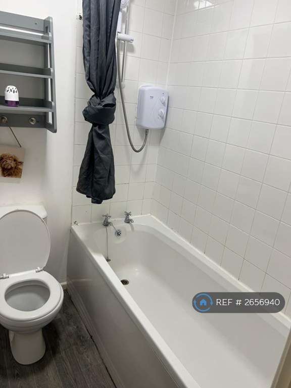 2 bedroom flat in Teesdale Court, Nottingham, NG5 (2 bed) (#2656940)