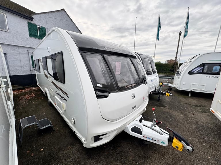 SWIFT CHALLENGER EVOLUTION 580 2016 MODEL 4 BERTH ISLAND BED TOURING CARAVAN