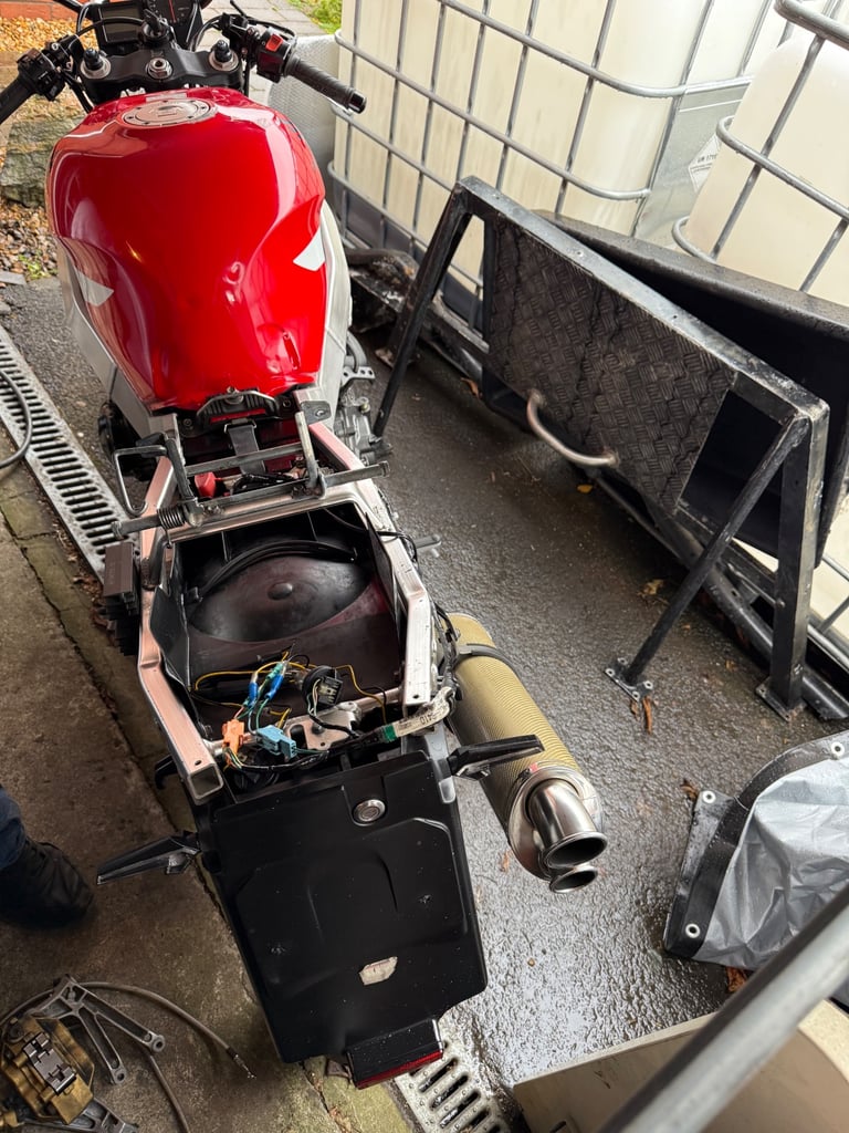 Honda cbr 929 rr project