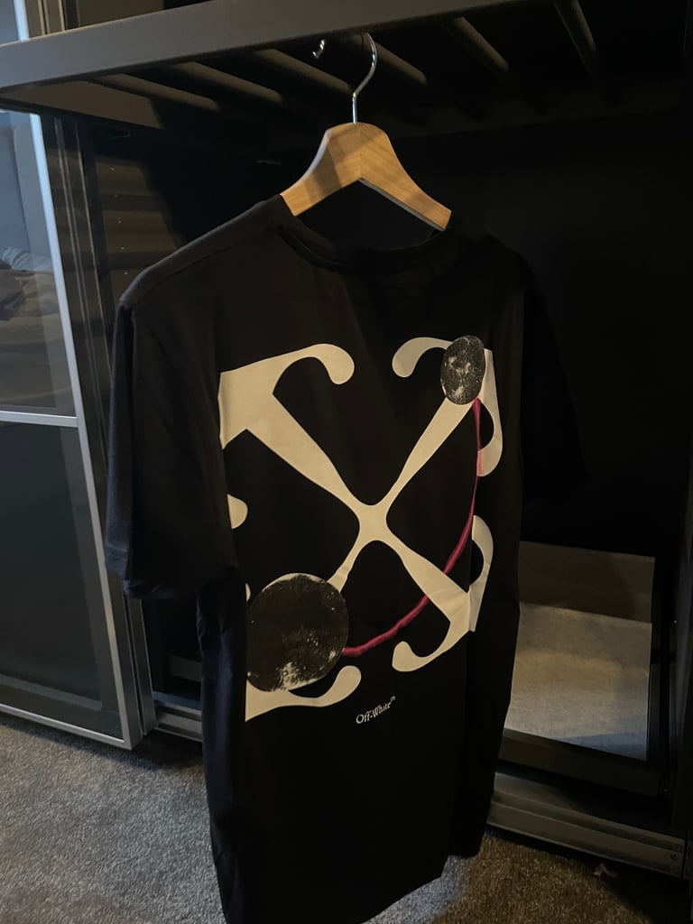 Off white Men s Clothing for Sale Gumtree