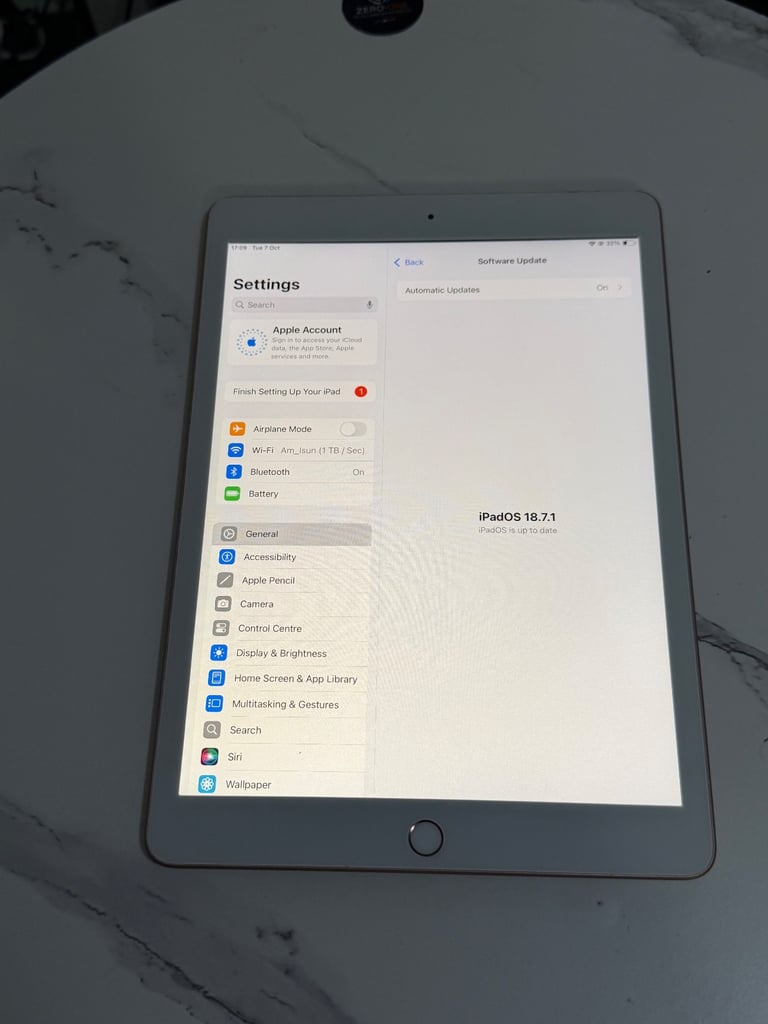 Like New Apple Ipad 7 WiFi Rose Gold 128gb Storage inbuilt 