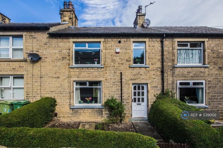 3 bedroom house in Long Lane, Huddersfield, HD5 (3 bed) (#539002)
