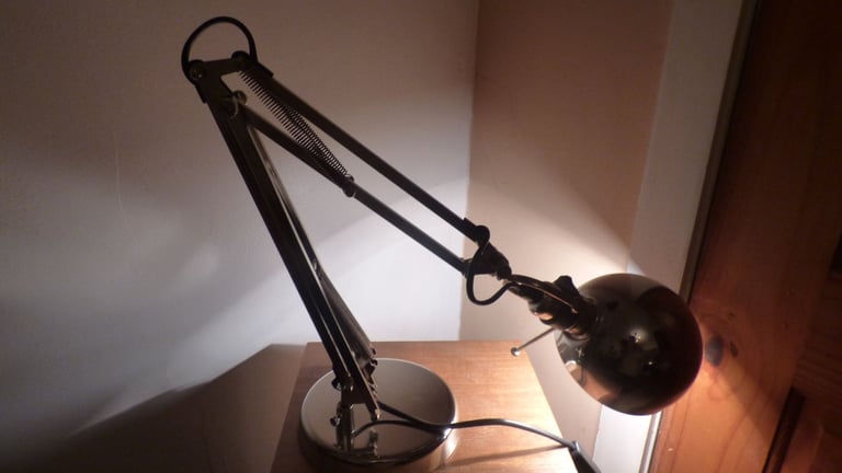 Mid-Century Modernist Retro Adjustable Chrome Table Lamp