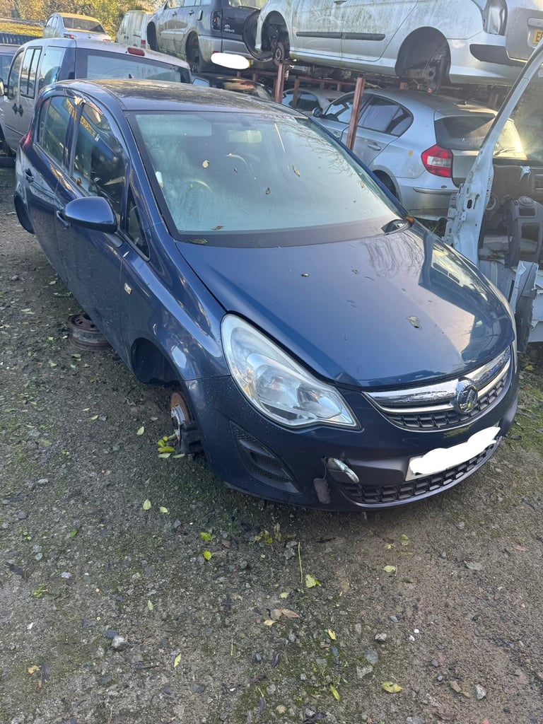 Vauxhall Corsa 2012 1.4 petrol breaking  