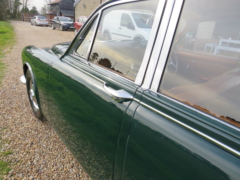 1968 Jaguar 420 4.2 MOD MANUAL Saloon Petrol Manual