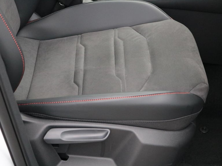2025 SEAT Ateca 1.5 TSI EVO FR 5dr HATCHBACK PETROL Manual