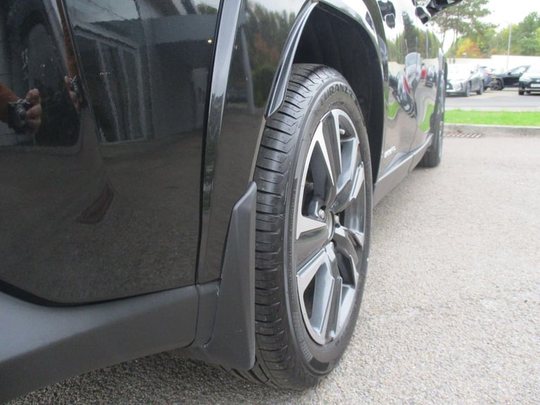 2022 Lexus UX 2.0 250h Takumi SUV 5dr Petrol Hybrid E-CVT Euro 6 (s/s) (184 ps) ESTATE Petrol/Ele...