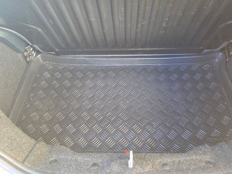 Ford, KA, Hatchback, 2014, Manual, 1242 (cc), 3 doors