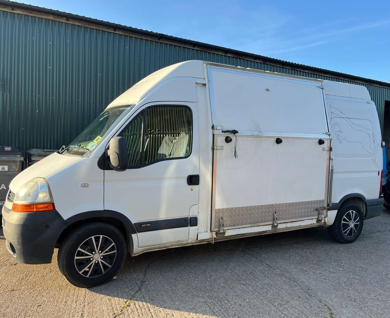 **REDUCED FOR QUICKER SALE** Renault Master 2009 3.5T Horsebox 