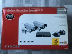 Friedland Indoor/Outdoor Proffessional 4 Camers Wired CCTV Kit