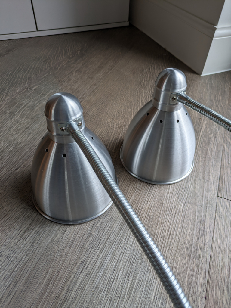 Pair of adjustable desk lamps, 85cm tall