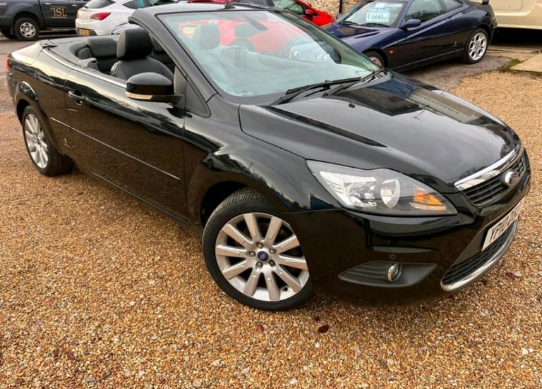 Ford Focus Cabriolet!1 year MOT 05.2026. - Image 2
