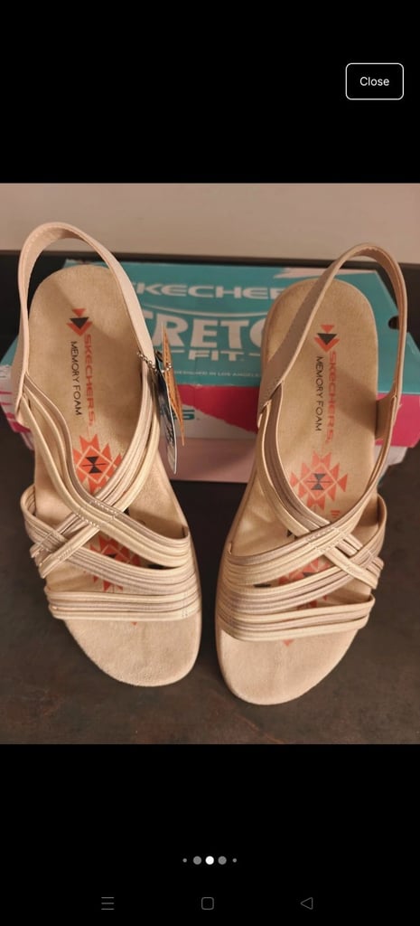 Skechers Women's Reggae Slim-Simply Stretch Sport Sandal size 8