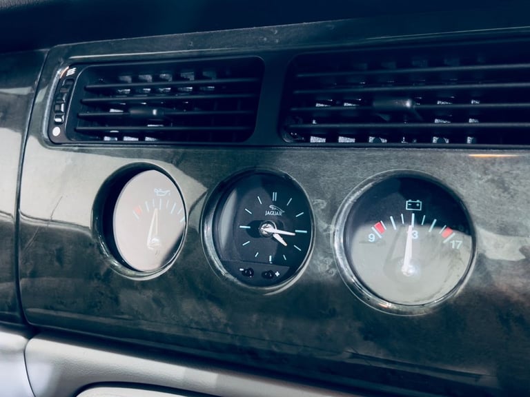 JAGUAR XF 4.2 CONVERTIBLE 2DR PETROL AUTOMATIC (279 G/KM, 300 BHP) BLACK 2003