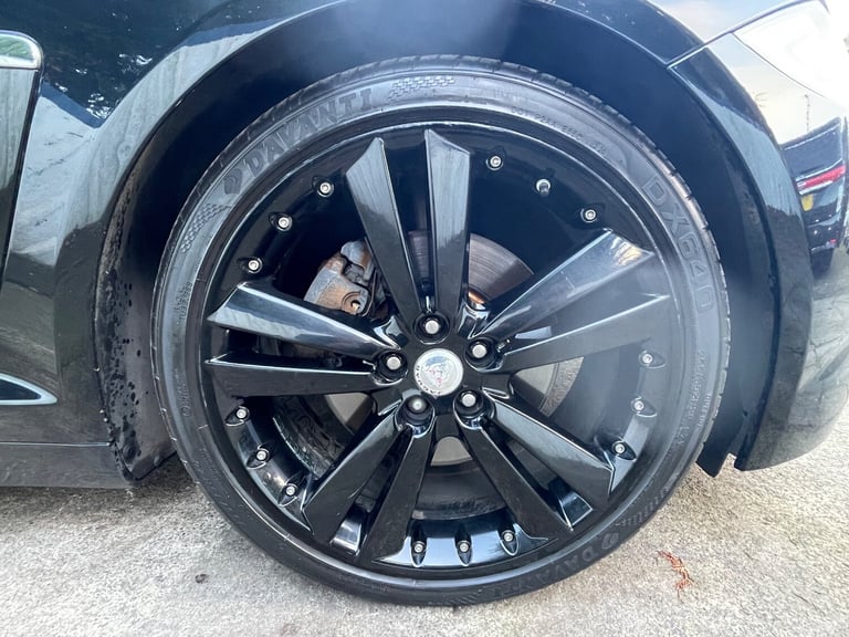 2015 Jaguar XF 2.2 D R-SPORT BLACK SPORTBRAKE ESTATE 5-Door 1 OWNER CAR