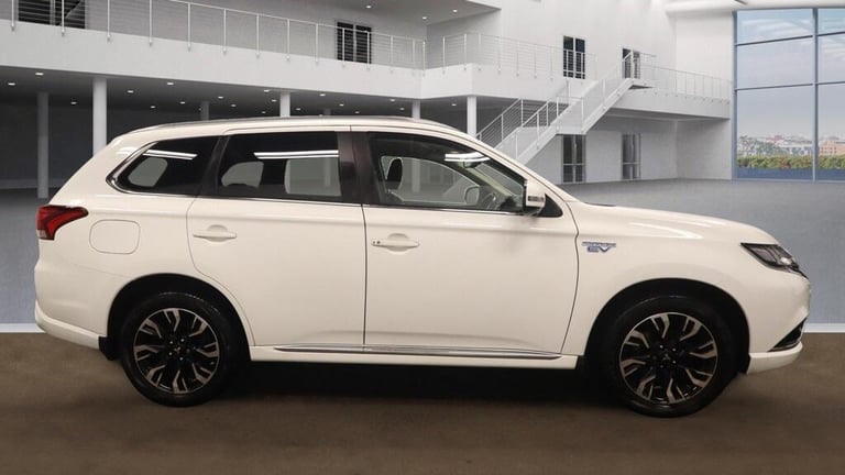 2018 Mitsubishi Outlander 2.0 PHEV GX4hs 5dr Auto ESTATE PETROL/ELECTRIC Automatic