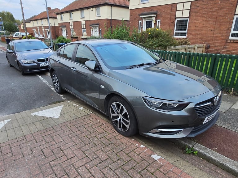 Vauxhall, INSIGNIA, Hatchback, 2018, Manual, 1598 (cc), 5 doors