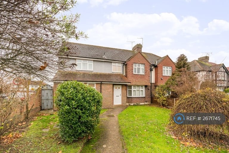 1 bedroom in London Road, Ashford, TW15 (#2671745)